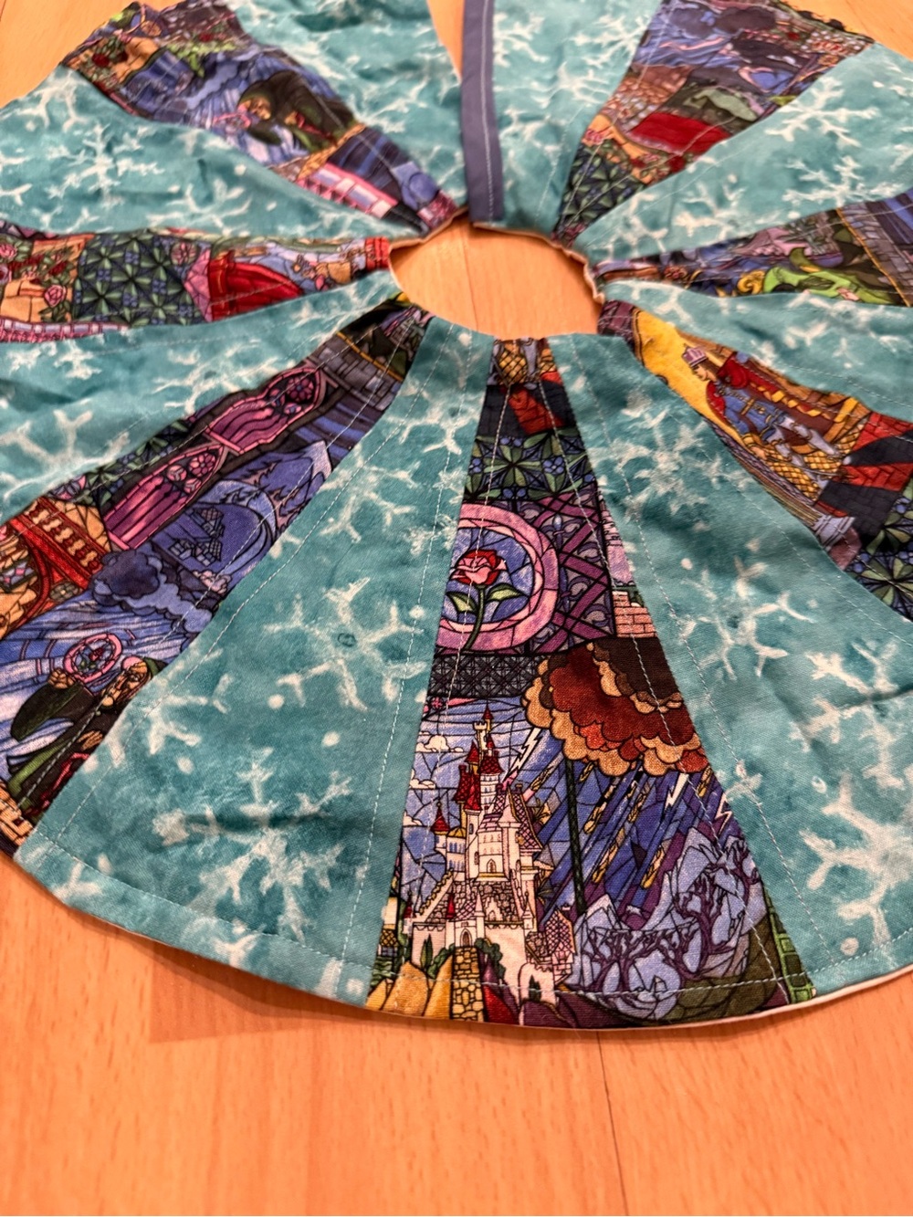 Handmade Patchwork Tree Skirt - Turquoise & Multicolor beauty & beast - Picture 3 of 4